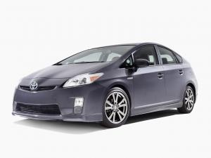 Toyota Prius + Performance Package '2011